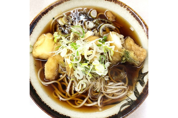 立ち食いそば散歩 第95回 千歳船橋は蕎麦の名店ぞろい!? 「八兆」の"いか天そば"で納得した