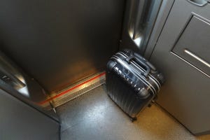 鉄道なんでもアンケート 第25回 新幹線で荷物を置くとき、不便を感じることはある?