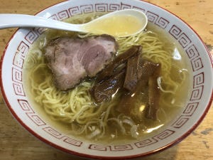 井手隊長の700円以下で旨いラーメンが食べたい!! 第15回 琥珀色の煮干しの淡麗スープでまとめたノスタルジックな中華そば「中華そば さとう」!