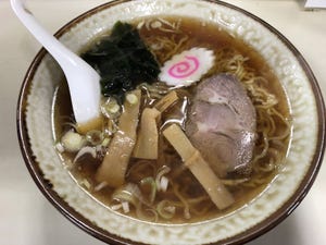 井手隊長の700円以下で旨いラーメンが食べたい!! 第31回 西巣鴨駅すぐ!  国道17号からちょっと入った商店街に佇む超ノスタルジックな町中華「亀鶴」