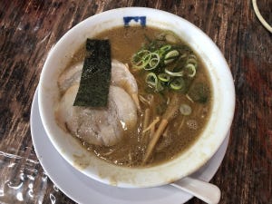 井手隊長の700円以下で旨いラーメンが食べたい!! 第32回 「ど濃厚」の代名詞!  豚骨ラーメンの極限を北九州・小倉「魁龍本店」で体感せよ!