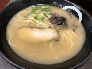 井手隊長の700円以下で旨いラーメンが食べたい!! 第57回 「博多豚骨ラーメン」と「東京背脂ラーメン」が両方楽しめるお店! 足立区鹿浜「とんこつラーメン まる一」!