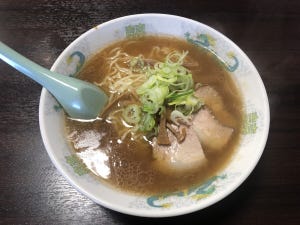 井手隊長の700円以下で旨いラーメンが食べたい!! 第85回 じんわり豚骨醤油ラーメンに舌鼓! 新潟・妙高のマンモスレジェンド店「松茶屋」!