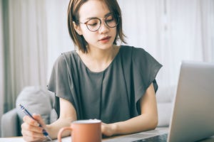 これさえ押さえておけば、英語のウェブ会議は怖くない 第1回 英語のウェブ会議の心構え-日本とグローバルビジネスの会議の決定的な違いとは