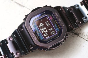 G-SHOCK新作について聞く！ 「黄昏の都会の情景」がテーマのフルメタルオリジン「GMW-B5000PB」