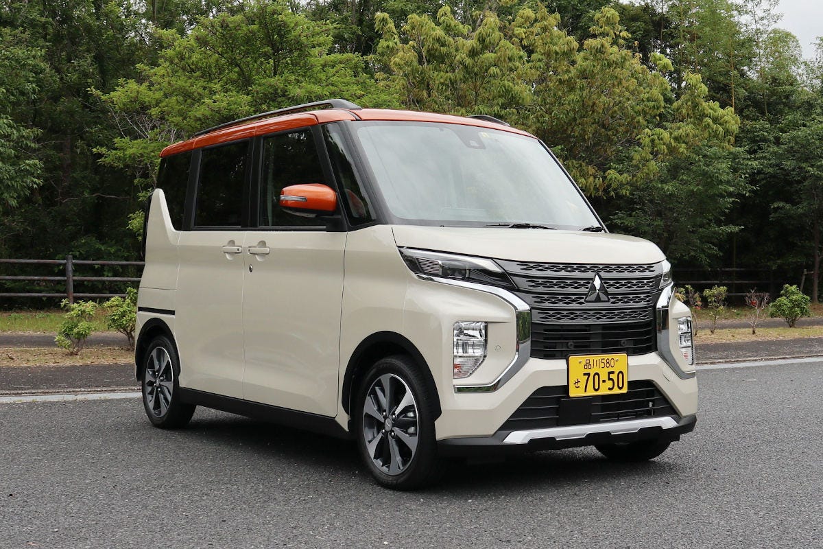 三菱自動車「ekクロス スペース」