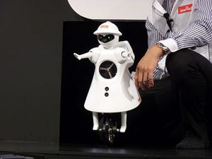 CEATEC JAPAN 2010 - 今年のHRP-4Cは歌って踊る! セイコちゃんもすごいぞ