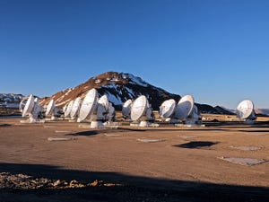 天文学史上最大の国際プロジェクト・アルマ望遠鏡、初期科学運用を開始