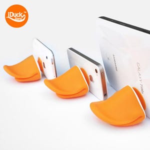 スマホやメガネがアヒルに変身する「iDUCK スタンド」