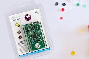 ST、マイコン「STM32 F3」の量産開始と9軸MEMSセンサ搭載開発キットを発表