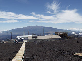 ハワイ・マウナロアで大気中CO2が400ppm超