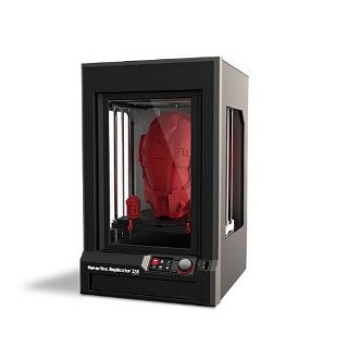 印刷領域の広さが魅力の3Dプリンタ「MakerBot Replicator Z18」の予約開始