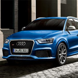 アウディ、「Audi Q3」にAPSリアビューカメラなどを搭載したRSモデルを追加