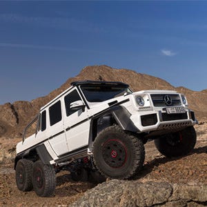 メルセデス・ベンツ、軍用車両などの技術を採用した「G 63 AMG 6×6」を発売