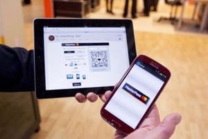 スマホだけでカード決済可能に - UCとマスター、「MasterPass」の国内提供へ