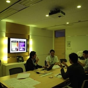 東京都・渋谷ヒカリエに"光る会議室"が登場-ブレストの盛り上がりを可視化