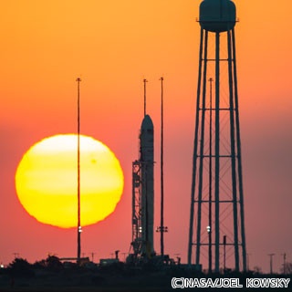 ISSへの補給物資を搭載した無人ロケット、打ち上げ直後に爆発