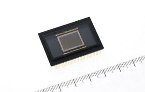 シャープ、交通監視用カメラ向けに1/1型600万画素のCCD3機種を発表