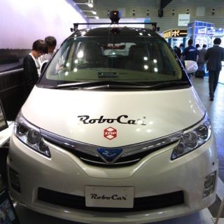 人とくるまのテクノロジー展2015 - 「ディープラーニング」を採用したZMPのRoboCar MiniVan