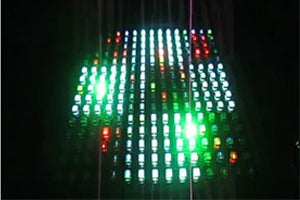 有機半導体でLEDディスプレイを駆動 - パイクリスタルなどが成功