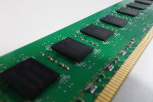 SK Hynix、Samsungに続き2021年よりEUVをDRAMに導入か？ - 韓国メディア