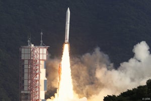 イプシロン5号機が打ち上げ成功、搭載した9機の衛星の正常な分離を確認