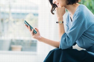 インターネット利用、96％がスマホから - 女性で「スマホのみ」の利用者増が顕著