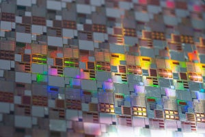 Samsungが2025年に2nm、2027年には1.4nmプロセスでの生産を計画