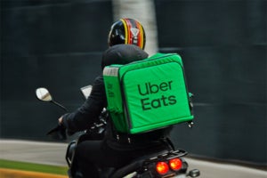 Uber Eats、パートナー企業に配達ネットワークを提供‐「Uber Direct」開始