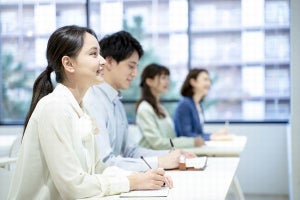 会社に誇りを持つ人ほど学びの支援に満足し仕事に生かしている実感が強い