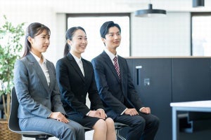 就活中の学生6割が転職を計画、転職の理想のタイミングは5年目が最多