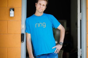 Amazonの「Ring」創業者のCEO退任、後継はXbox、Oculusなどを率いたベテラン