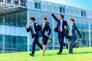 新入社員が身につけるべきこと、最下位は「会社の理念や価値観に沿った行動」