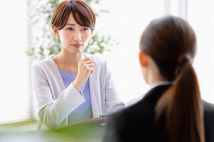 「人事評価制度に不満」75.2%、評価が原因で転職を検討した人も70％超