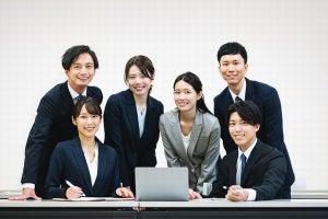 新卒でSaaS企業に応募した理由の2位は「入社した知り合いがいたから」、1位は？