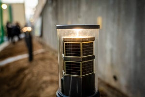 リコーなど、ペロブスカイト太陽電池の実証実験を大田区と厚木市で開始