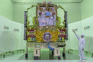 新型補給機「HTV-X」サービスモジュールの機体公開。こうのとりから技術継承、増強も