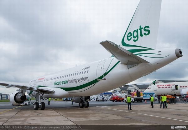 航空機の技術とメカニズムの裏側 第152回 地上での飛行機のハンドリング(5)電動式タキシング