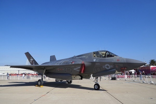 航空機の技術とメカニズムの裏側 第187回 日本も採用、ステルス戦闘機「F-35B」に迫る(1)F-35Bはどんな機体？