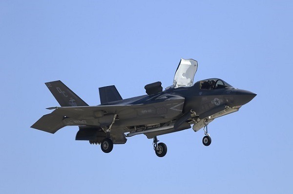 航空機の技術とメカニズムの裏側 第188回 日本も採用、ステルス戦闘機「F-35B」に迫る(2)STOVLの実際(1)