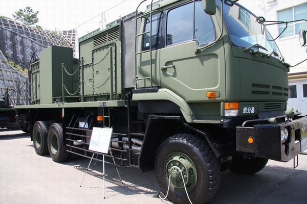 軍事とIT 第235回 軍用の電源いろいろ(3)車両の電源事情